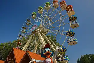 La Grande Roue au Parc Saint Paul — © Parc Saint Paul