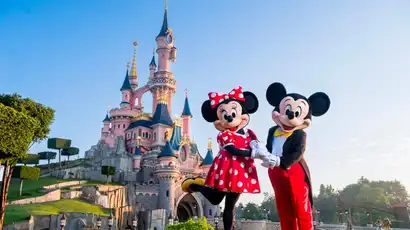 Promos de l'été 2026 : les parcs européens cassent les prix pour remplir leurs allées