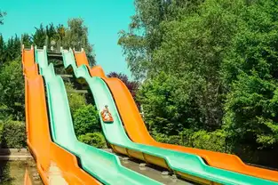 Toboggans Gryzzly Falls à Walygator Grand Est – © Walygator Grand Est