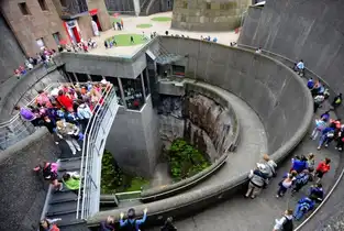 Le Cratère à Vulcania — © Vulcania