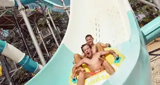 Toboggan Dragoon (Aqualand Agen) à Walygator Sud-Ouest – © Walygator Sud-Ouest