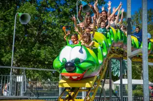 Montagnes russes familiales Le Big Apple à Winnoland – © Winnoland