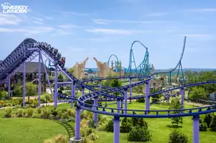 Vue de la Dragon Zone d'Energylandia autour du coaster Frida
