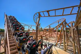 Montagnes russes Gold Rush à Kingoland – © Kingoland