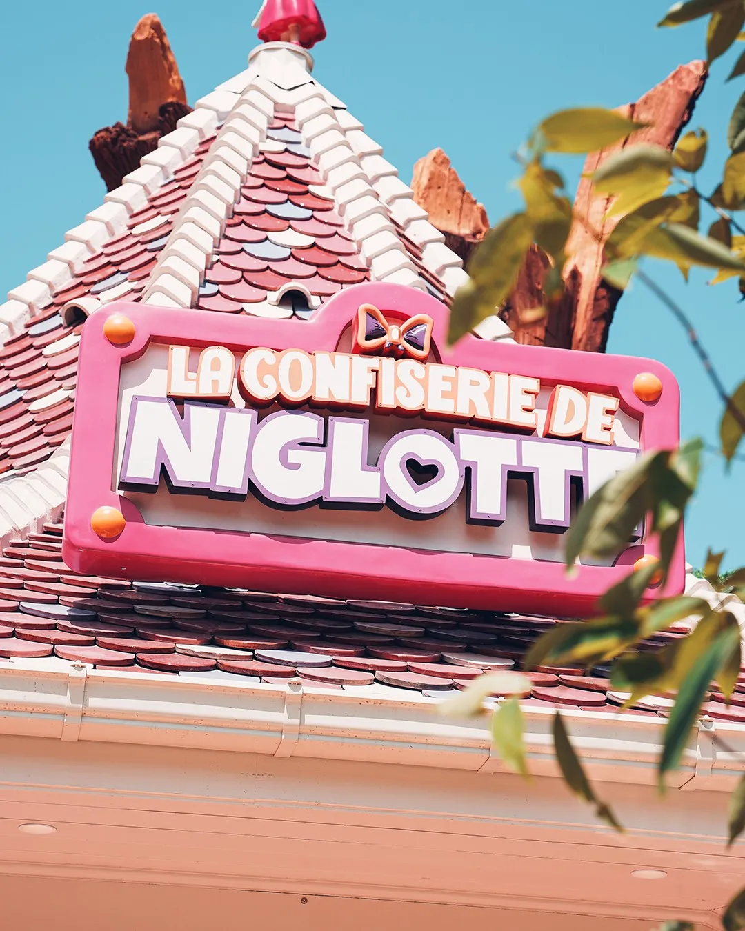 La Confiserie de Niglotte dans la Forêt de Niglo – © Nigloland