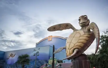Crush's Coaster fermé depuis le 7 septembre 2026 : dix mois de réhabilitation à Disney Adventure World