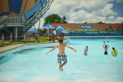Crocodile Isle Wave Pool