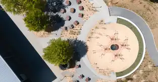 Les Aires de Jeux à Vulcania — © Vulcania