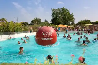Piscine à vagues à O'Gliss Park – © O'Gliss Park
