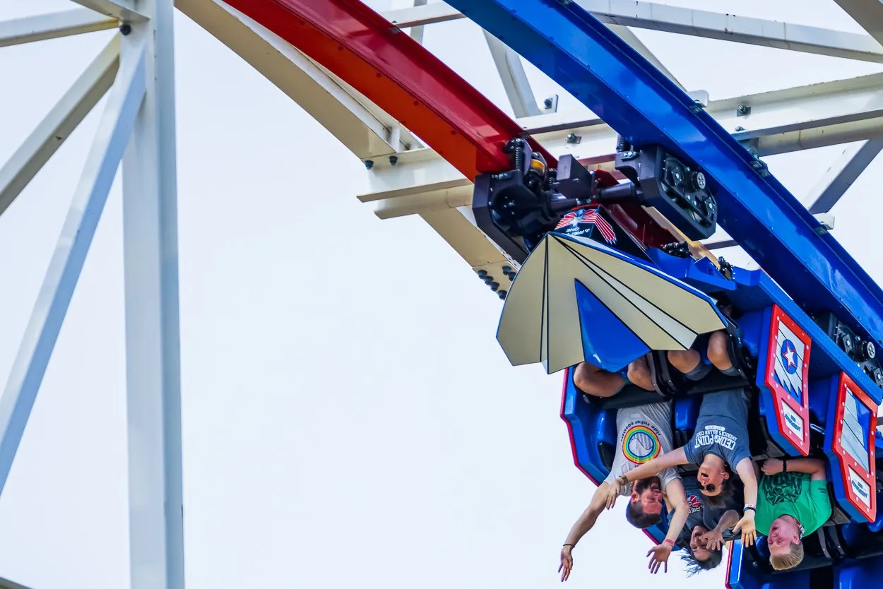 Le train d'ArieForce One avec ses passagers – © Fun Spot America