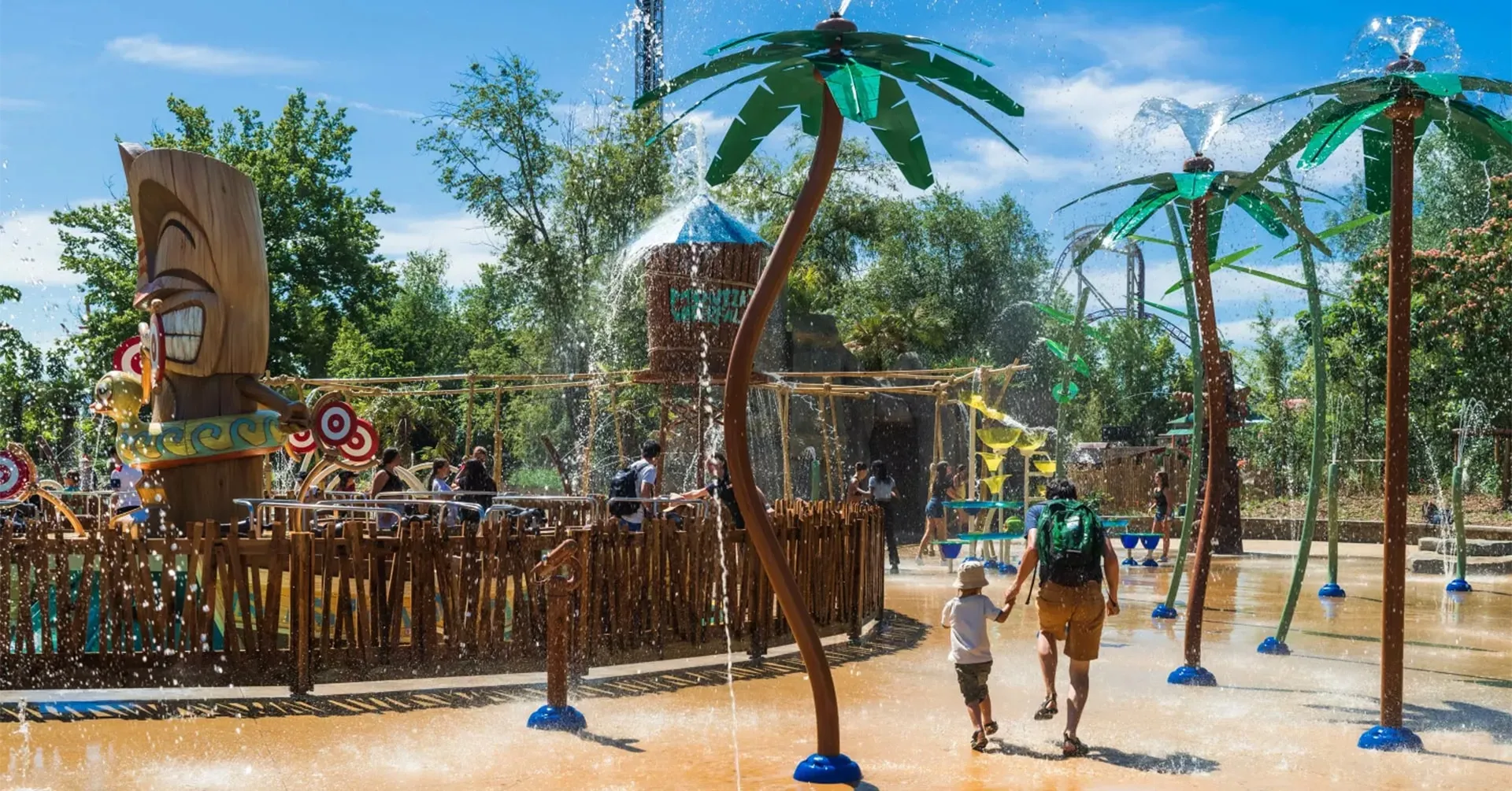 La zone Exotic Island et ses jeux d'eau à Walibi Rhône-Alpes