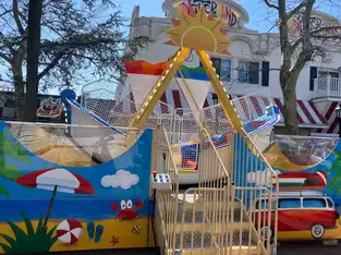 Jr. Pirate Ship à Adventureland Long Island — © Adventureland Long Island