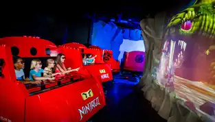 LEGO NINJAGO The Ride à Legoland Florida — © Legoland Florida