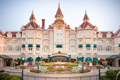 Réouverture du Disneyland Hôtel